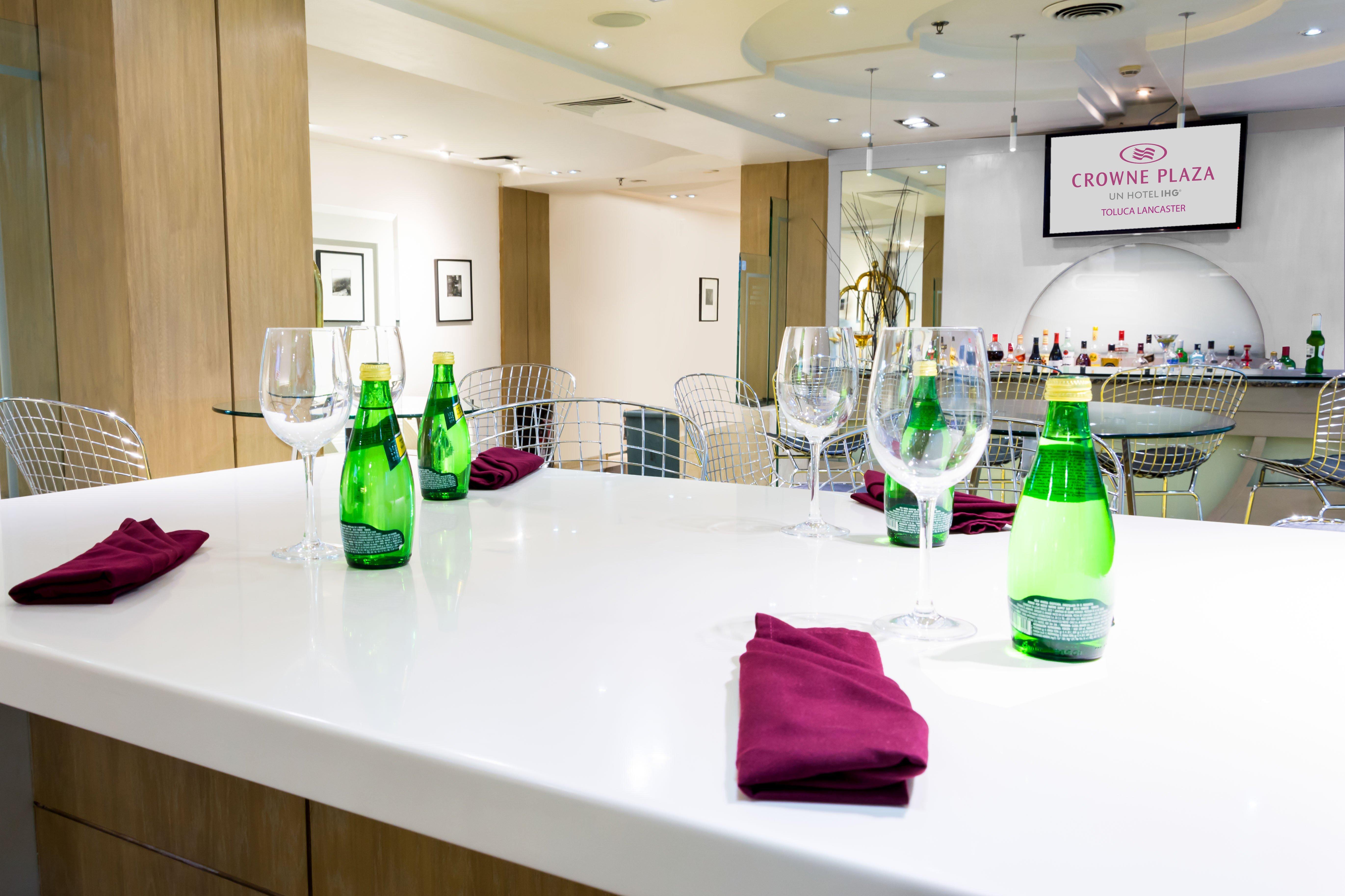 Отель Crowne Plaza Toluca - Lancaster By Ihg Экстерьер фото