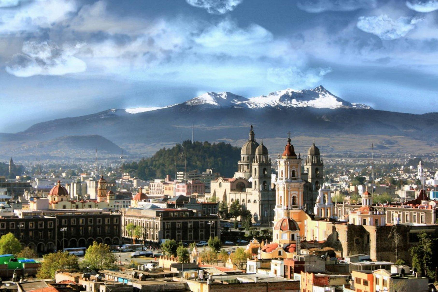 Отель Crowne Plaza Toluca - Lancaster By Ihg Экстерьер фото