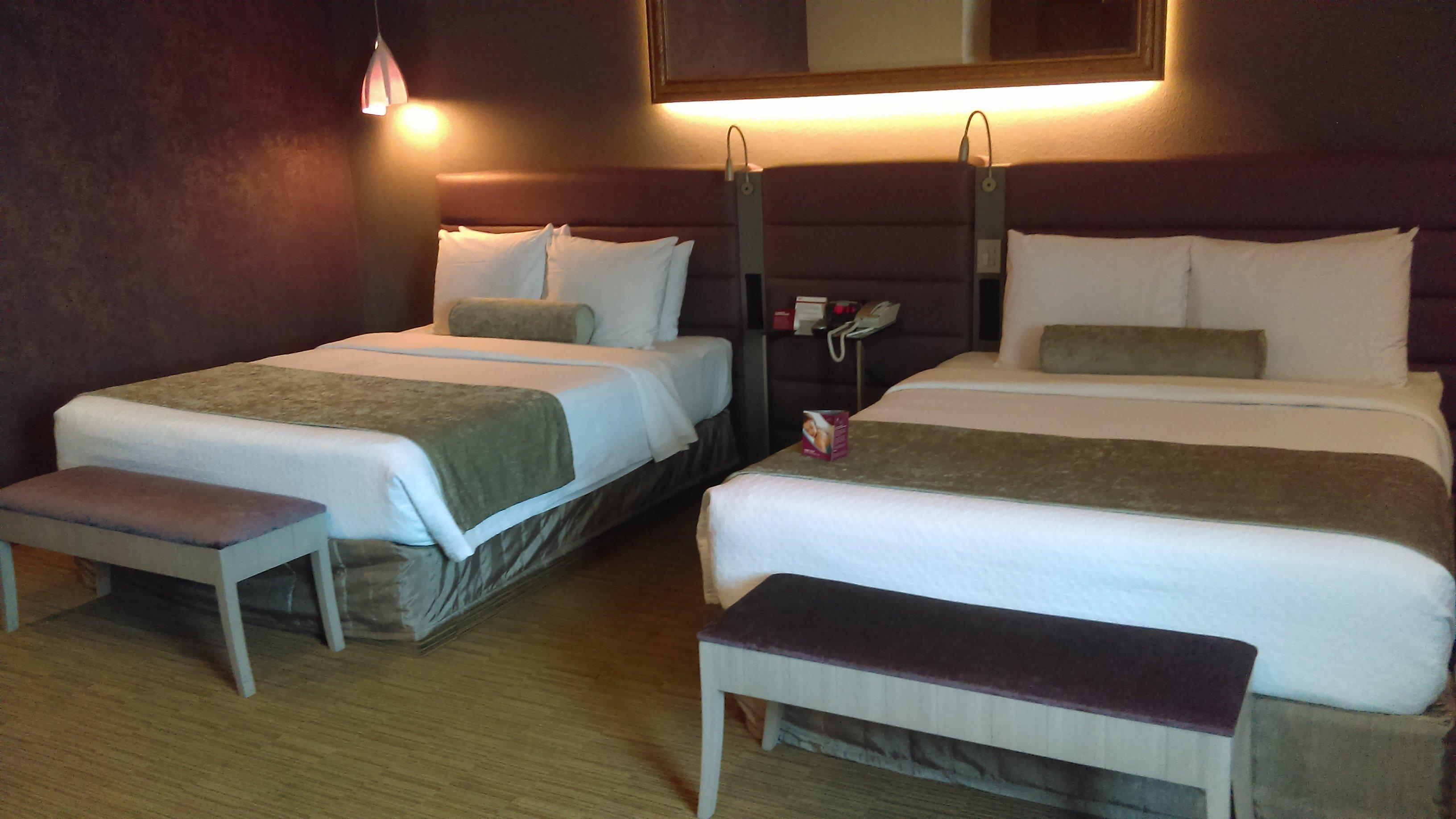 Отель Crowne Plaza Toluca - Lancaster By Ihg Экстерьер фото