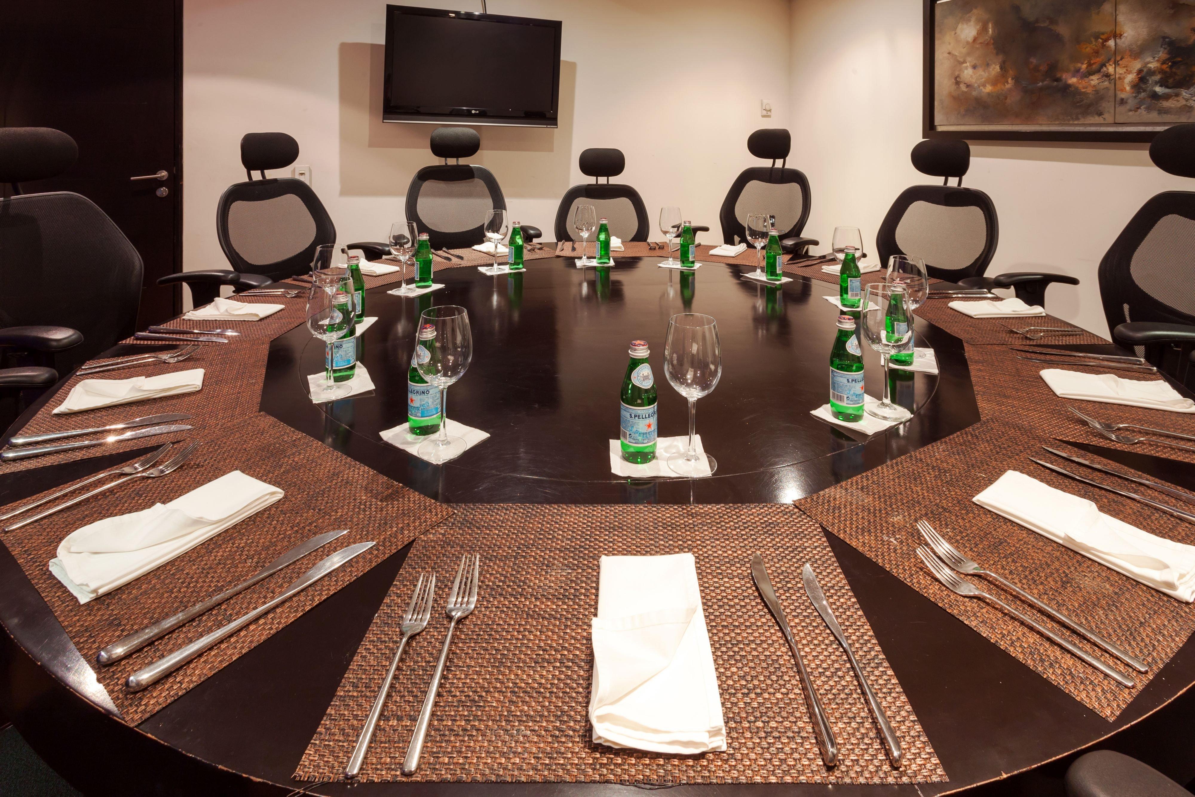 Отель Crowne Plaza Toluca - Lancaster By Ihg Экстерьер фото