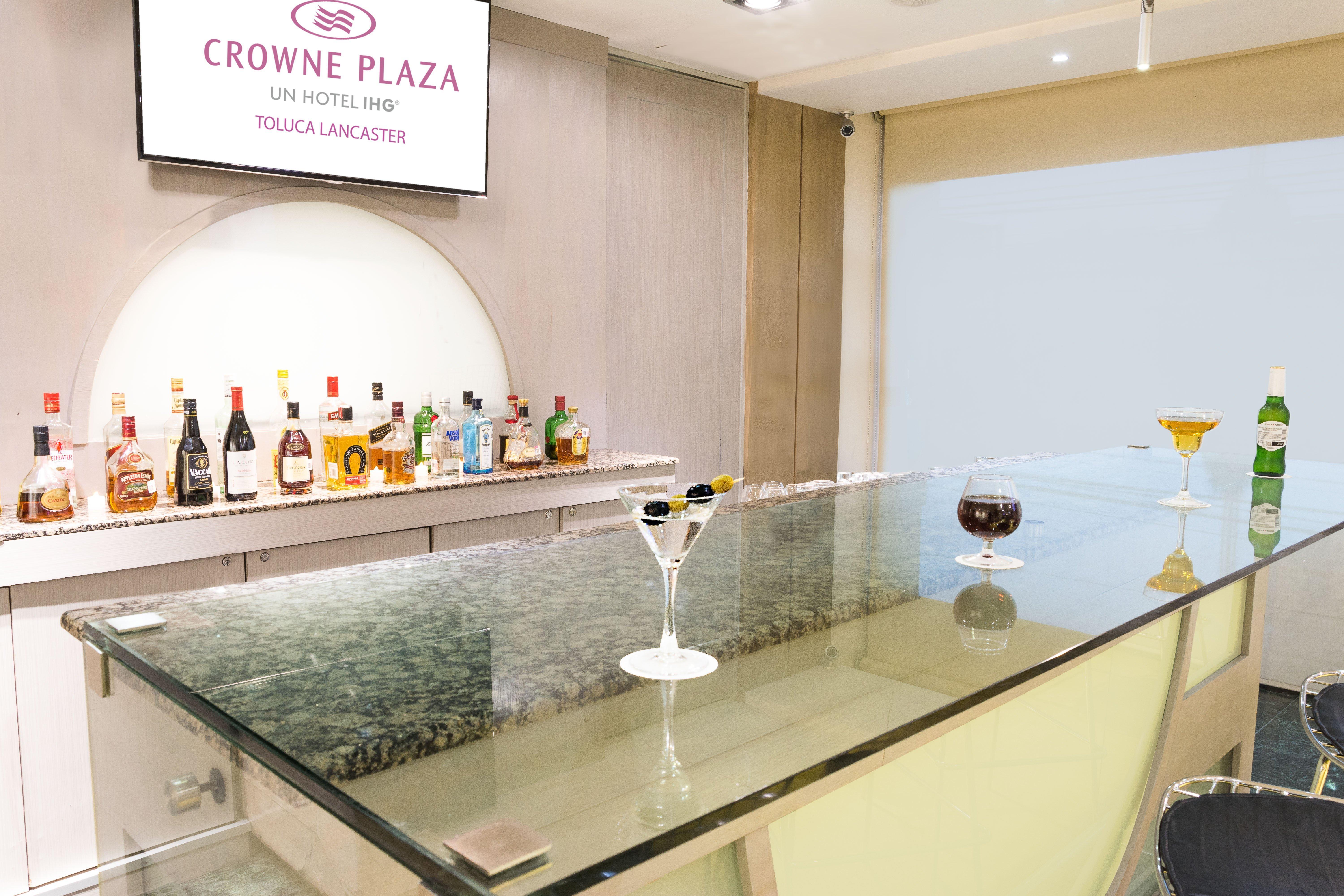 Отель Crowne Plaza Toluca - Lancaster By Ihg Экстерьер фото