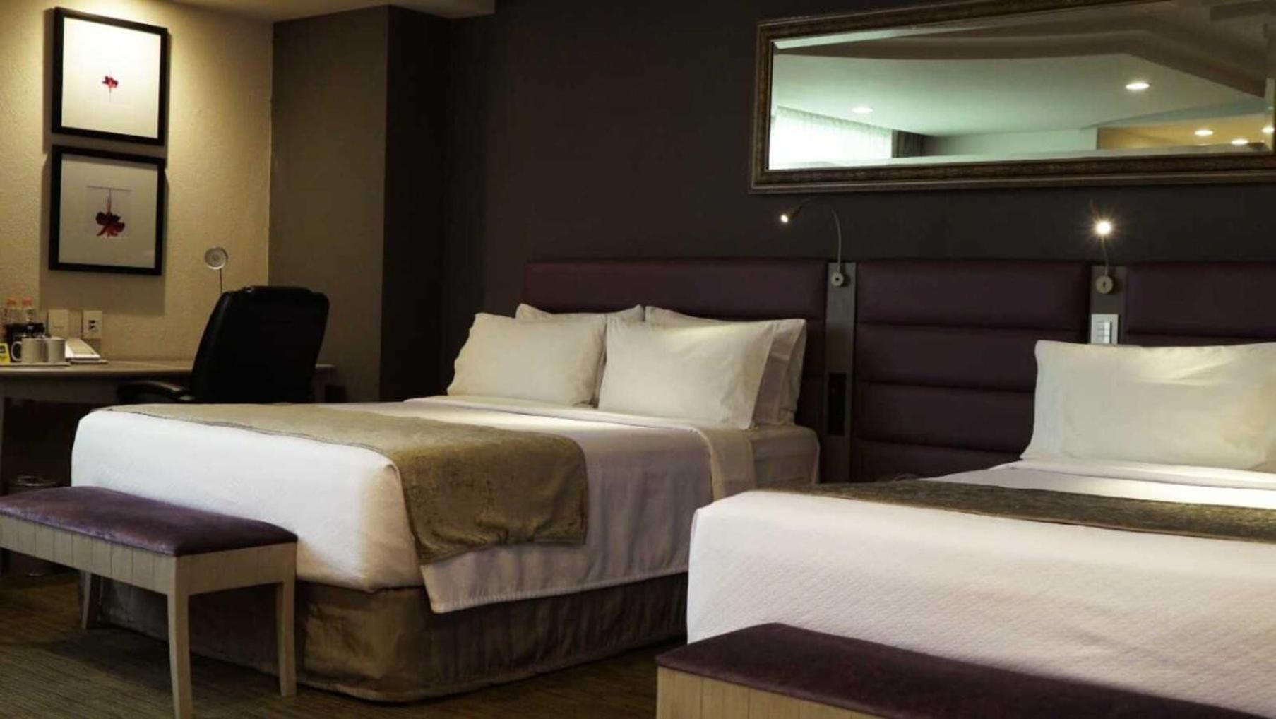 Отель Crowne Plaza Toluca - Lancaster By Ihg Экстерьер фото